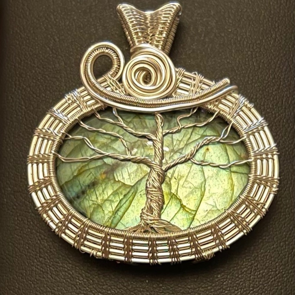 Labradorite Pendant “Tree of Life” Pendant (Flasher), AAA Quality